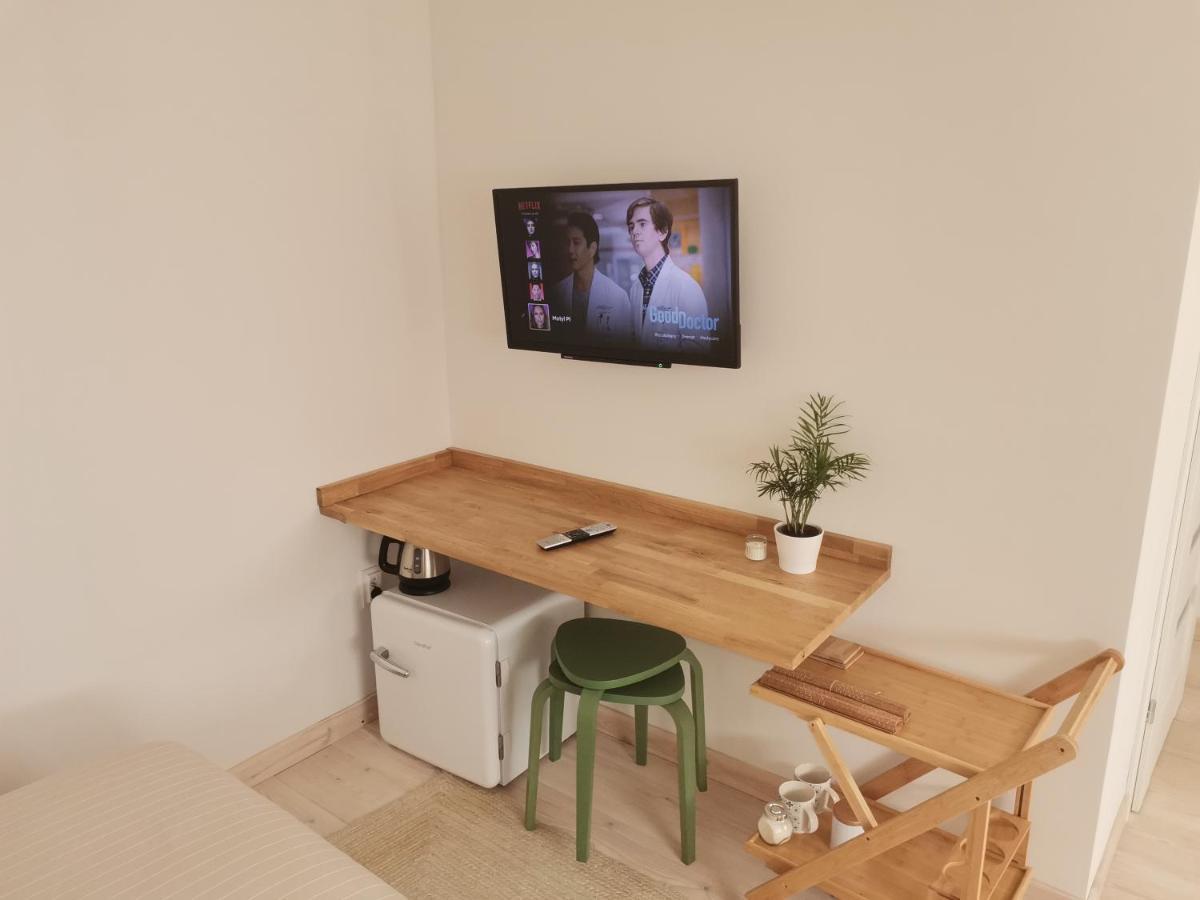 Motyl Apartamenty Studio Lub Pokoj Z Lazienka บือตอม ภายนอก รูปภาพ